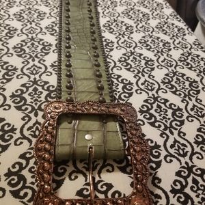 Women's studded belt